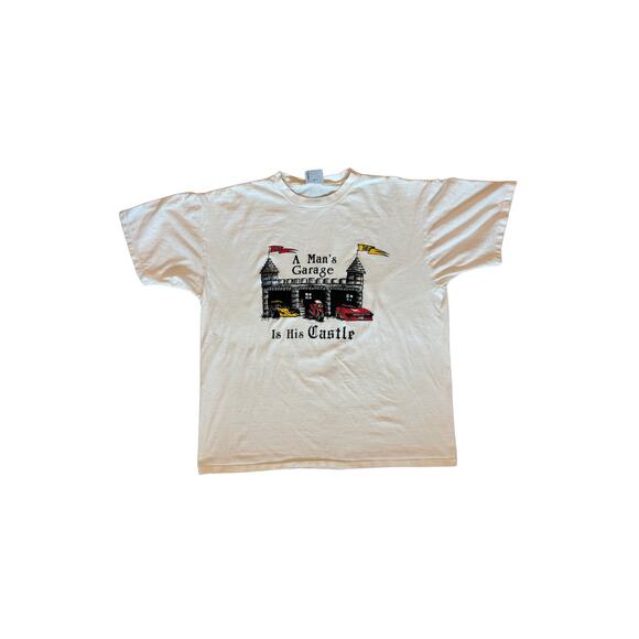 Vintage XL T-Shirt – “A Man’s Garage Is His Castle” Car Graphic Tee - Picture 1 of 6